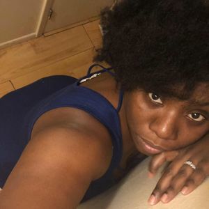 Meet your Posher, Angie